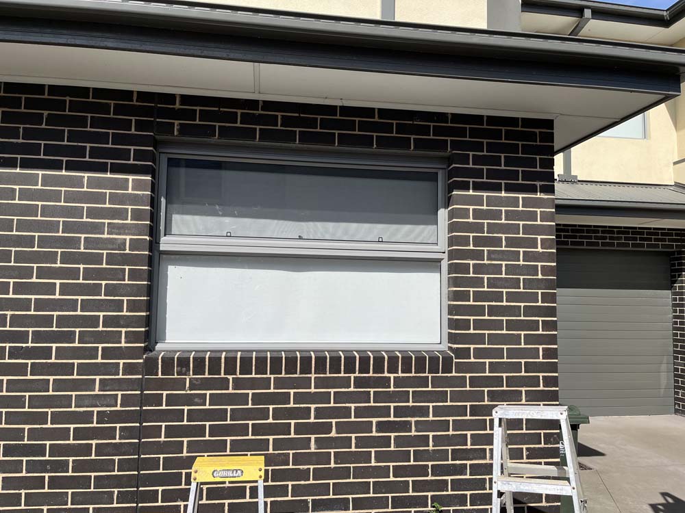 Wind Out Aluminium framed window, glass replacement in Flinders